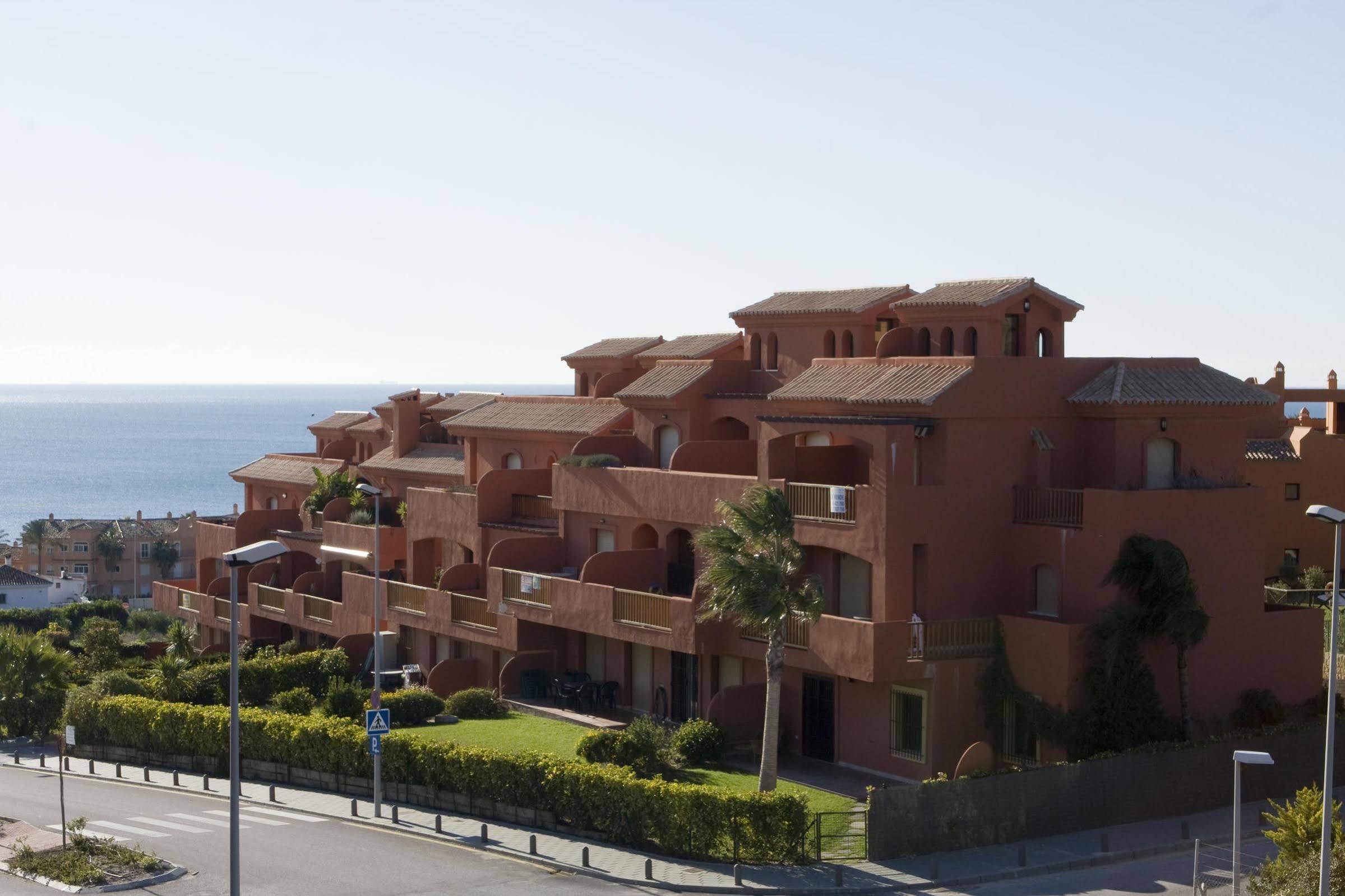 Albayt Resort & Spa Estepona Bagian luar foto