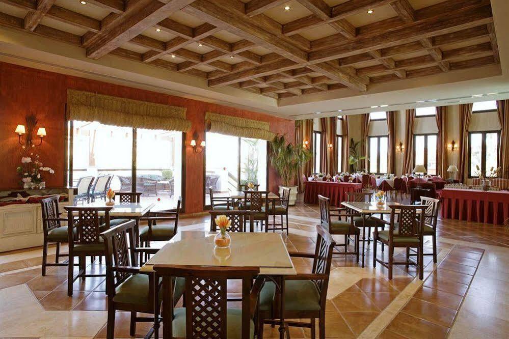 Albayt Resort & Spa Estepona Bagian luar foto